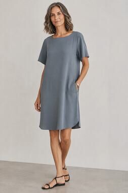 Eileen Fisher SZ M 100% Spun Silk Jersey Short Sleeve Dress Pockets Smoky Blue